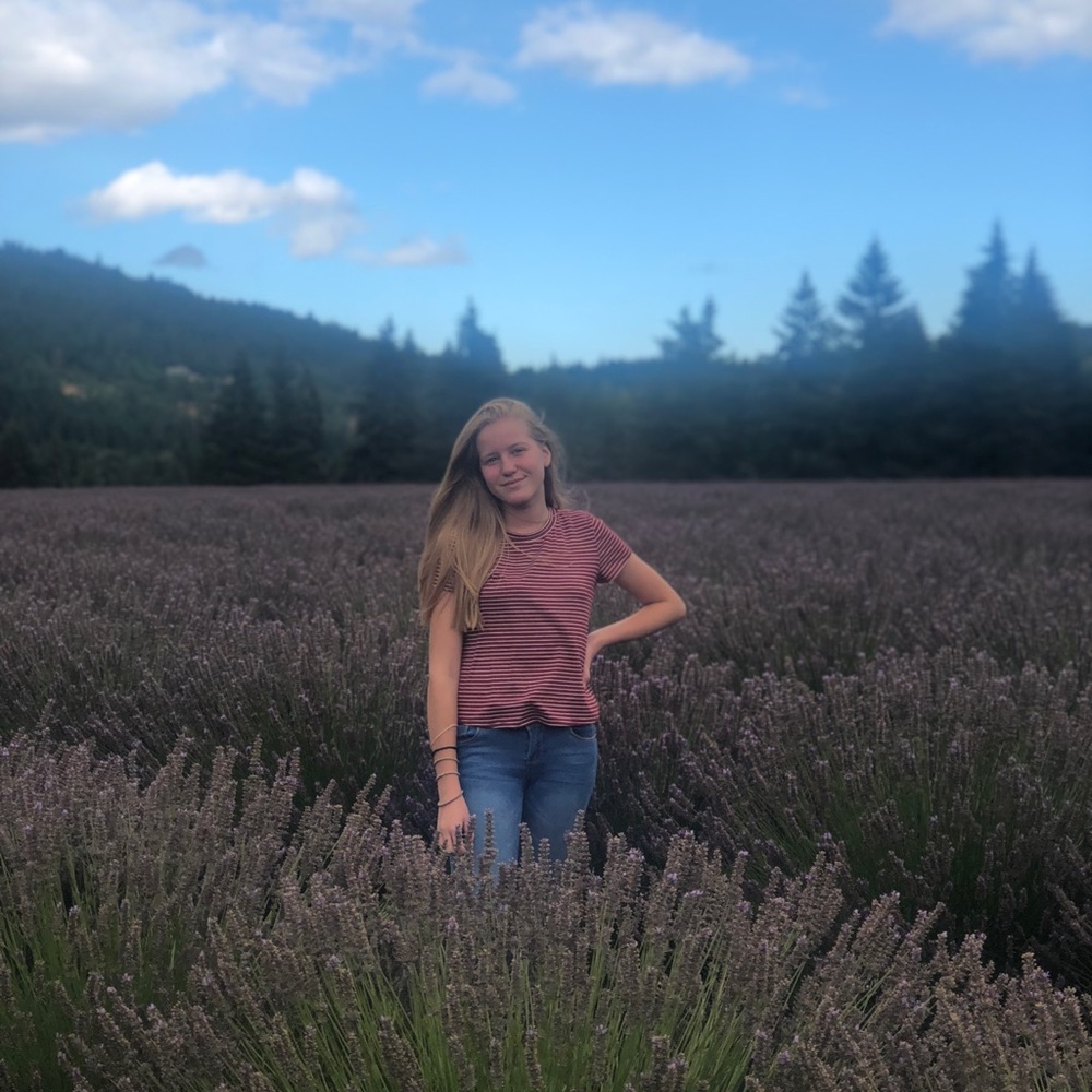 Meet your Posher, Damaris